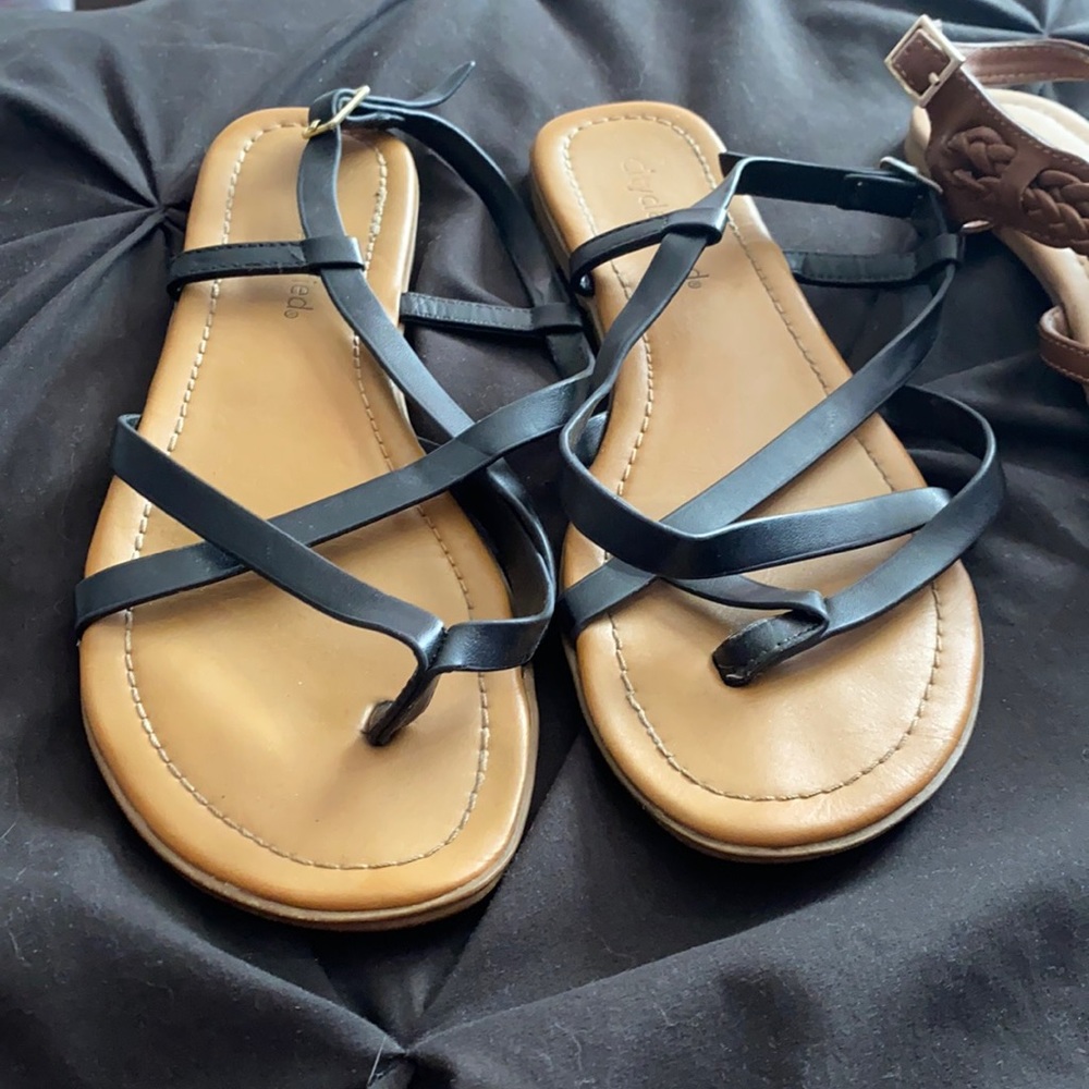 Black strap sandals